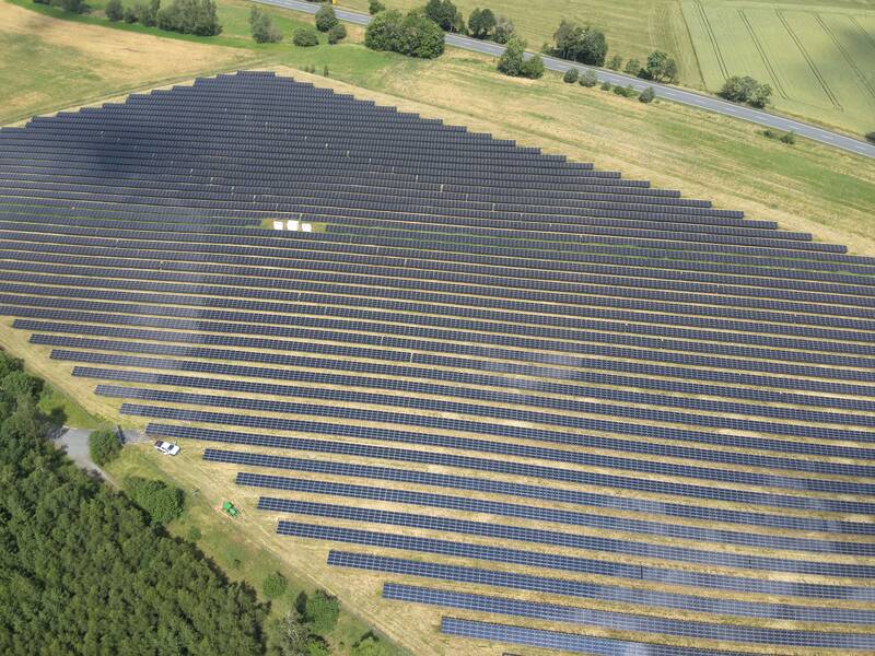 Referenz Solarpark Oberfranken 3 Solarfeld